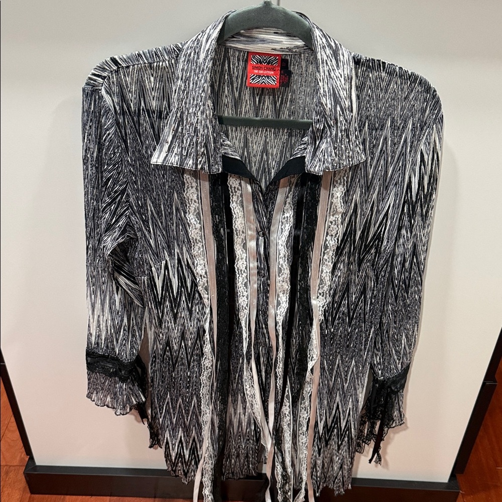 Simon Chang Black and White Zigzag Women's Button Down Shirt
